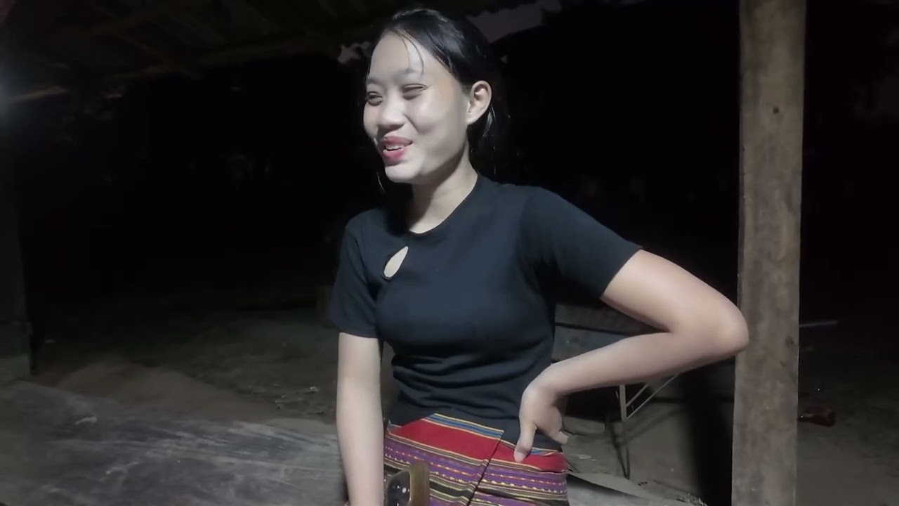 สาวเผ่าบรูตาโอ๋ย งามแบบดังเดิม ตามธรรมชาติ น่ารักและใจดี ￼