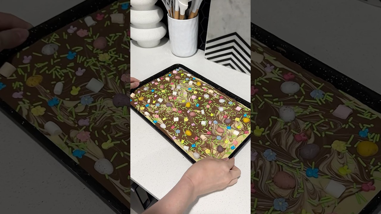 Easter chocolate bark 🐰🍫 #shorts #chocolate #easter #asmr #asmrsounds #food #satisfying #aestheic