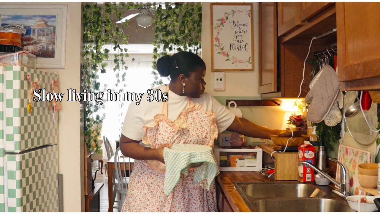 Little joy of slow living, making a cute, colorful summer dress, baking buttermilk cake, tortilla
