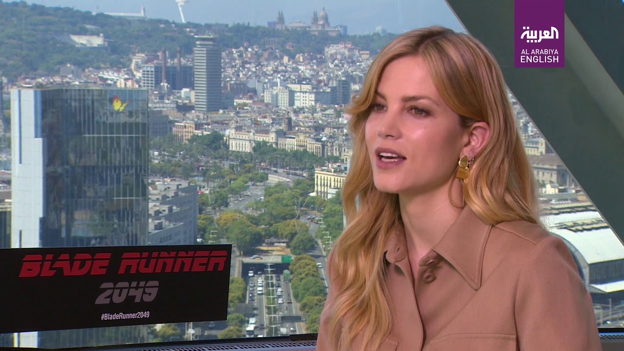 Sylvia Hoeks talks Harrison Ford and Ryan Gosling on the set of Blade Runner 2049