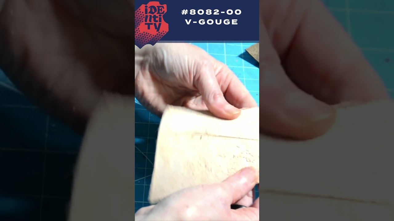 Leathercraft V-Gouge Tool Time #demostration #handtools #leathercraft #leatherbox #tooltime