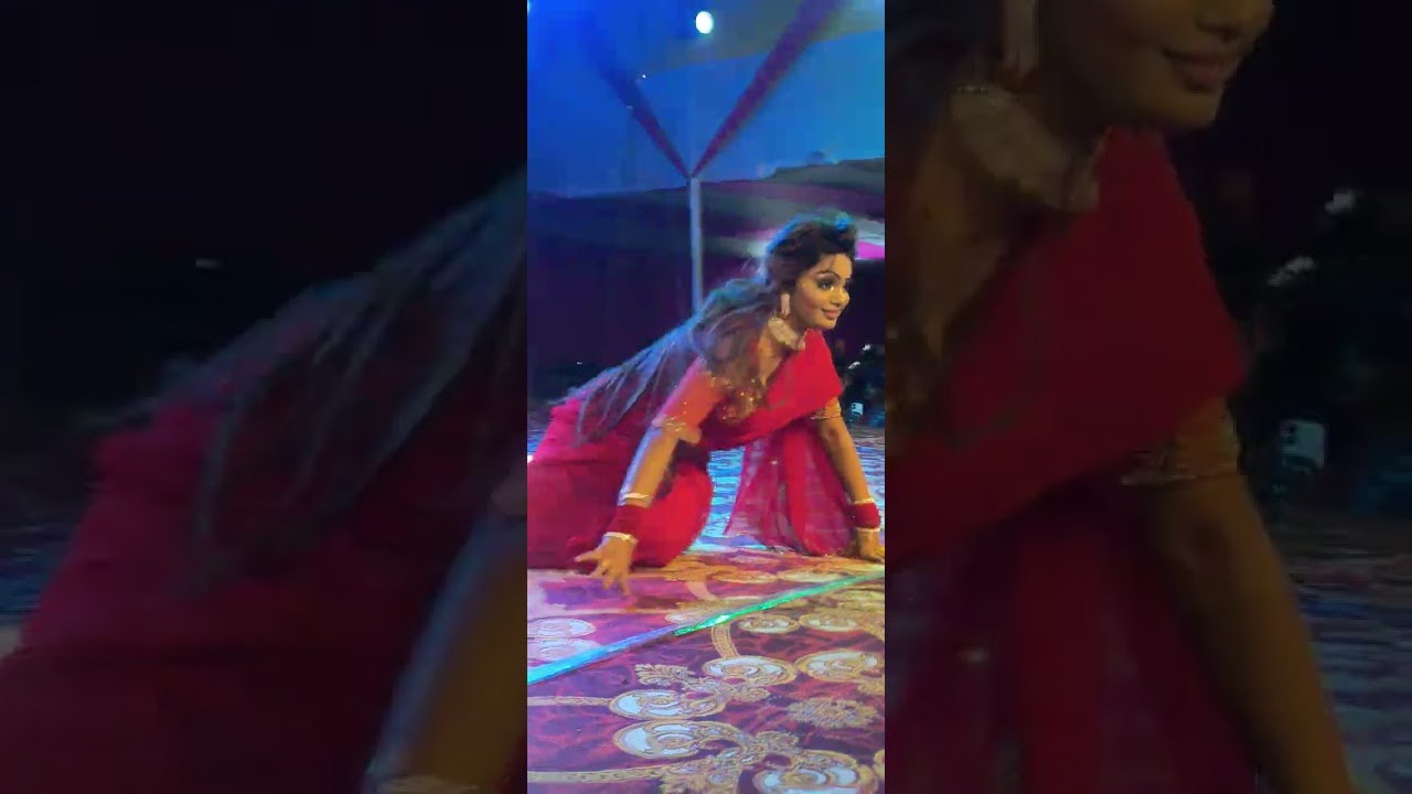 #preeti  Paswan Stage Show Trending Song Sadiya Per Dalam Najriya #Pawan Singh #Song