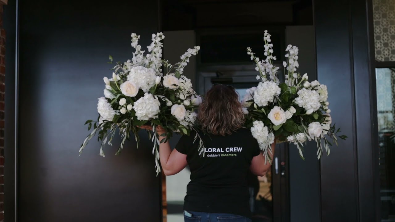 Behind the Scenes Wedding Day Flower Set up