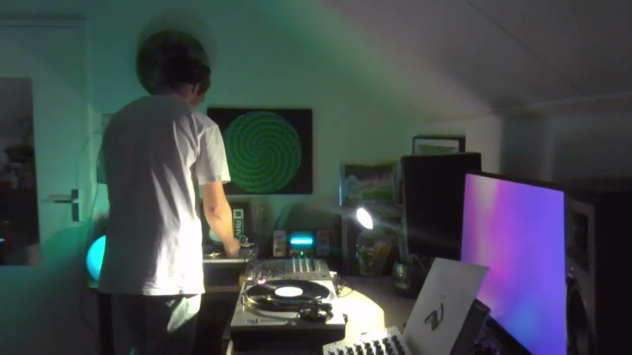 Vinyl techno session