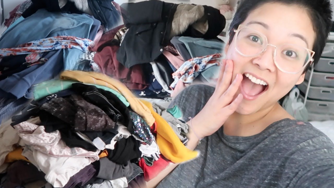 MARIE KONDO CLOSET DECLUTTER & ORGANIZATION | #KonMariMethod