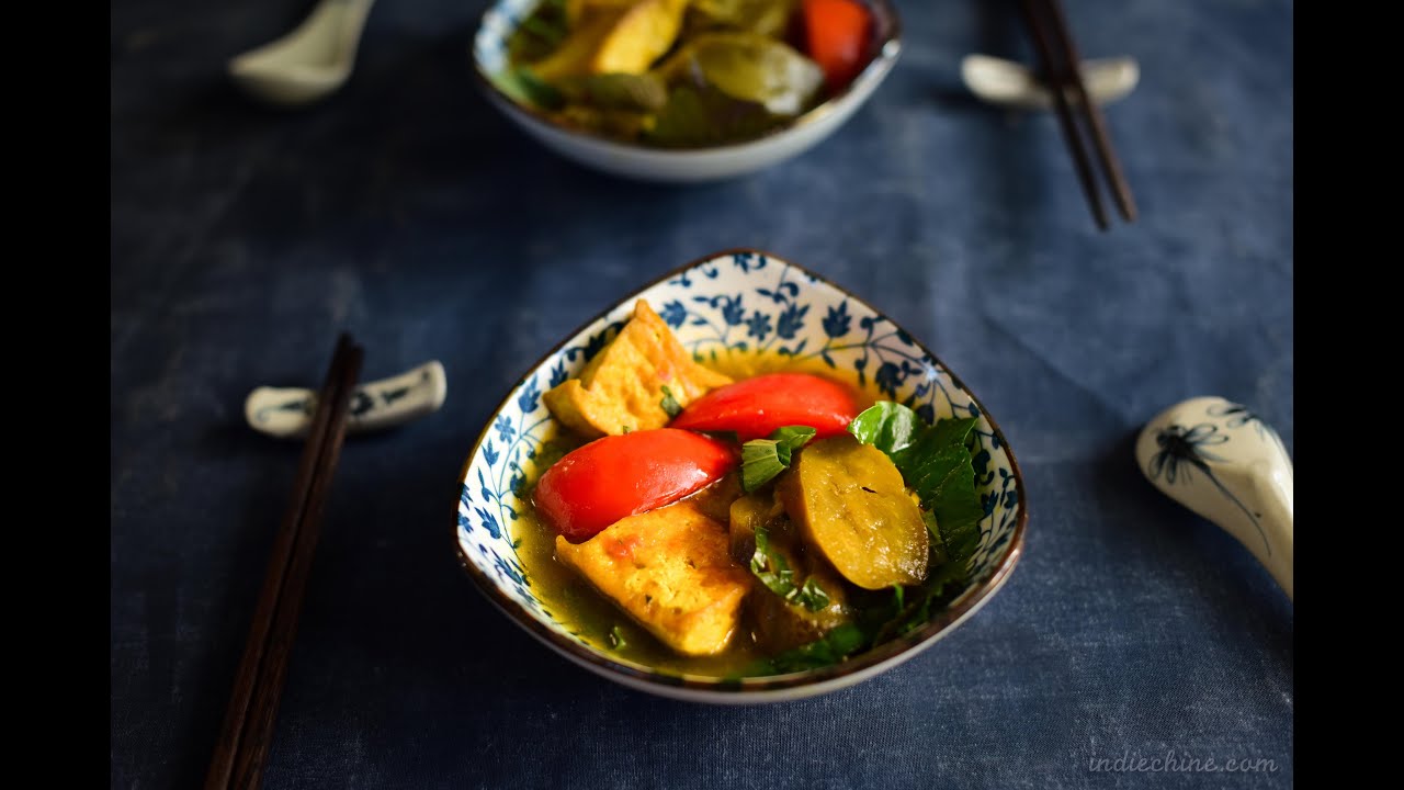Vietnamese Vegan Eggplant and Tofu Stew - Cà bung (chay)