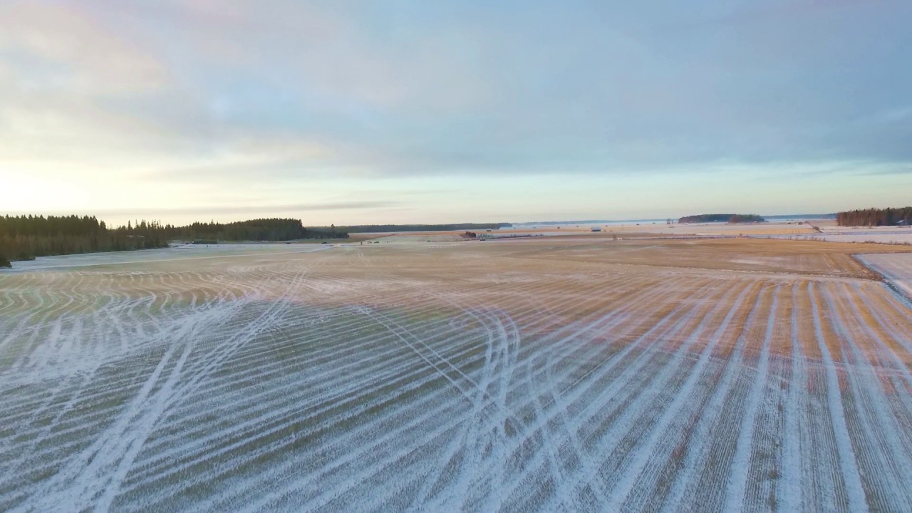 Misty fields of Ostrobothnia with DJI Phantom 3 4K (1080p50)