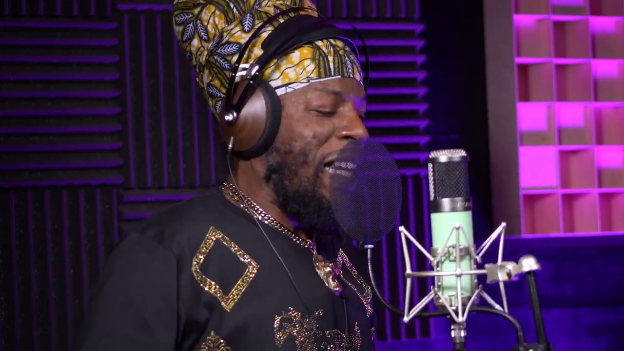 Jah Mason - Smoke (Derrick Sound Dubplate)