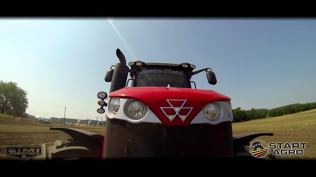 Beautiful Girl & Massey Ferguson 8732 + Jean De Bru