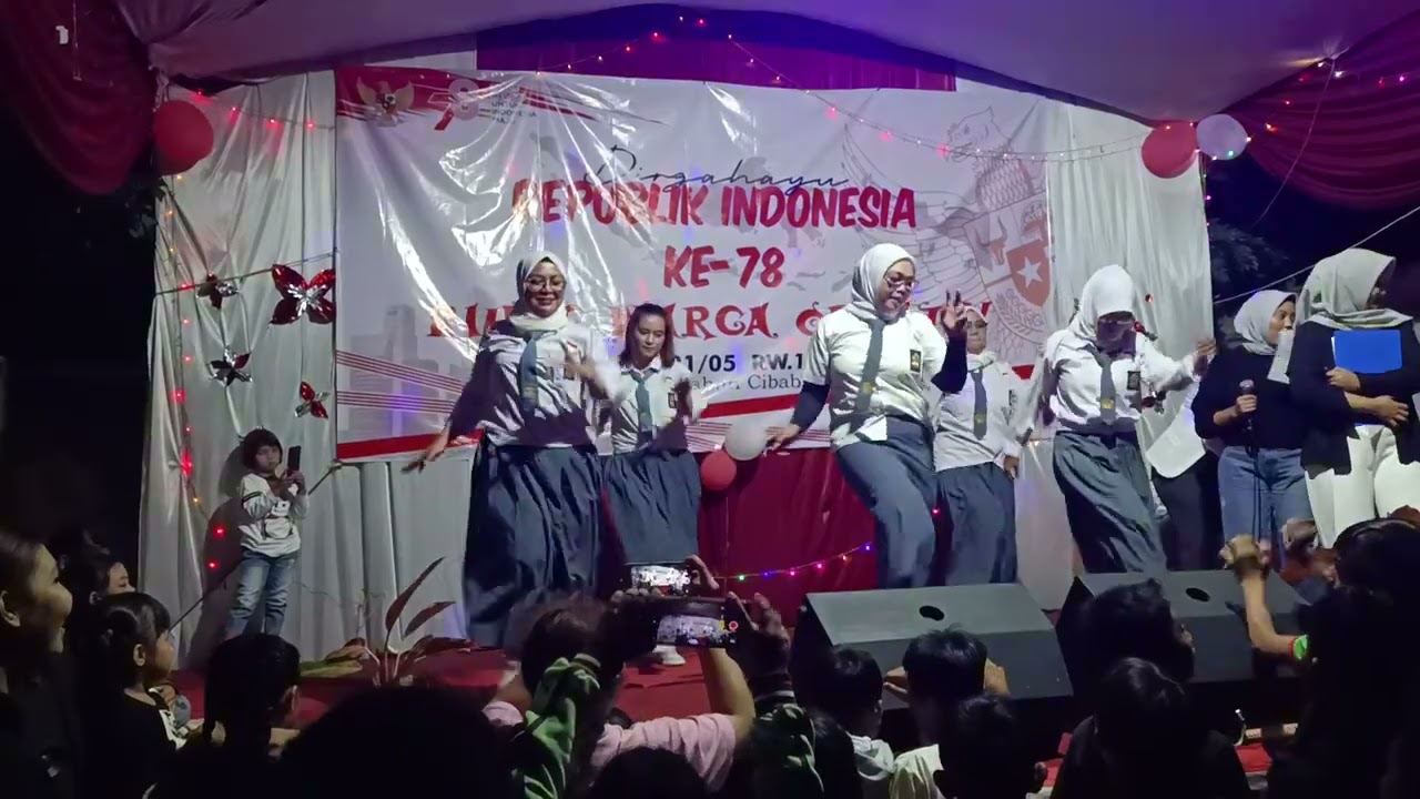 ceribel ala emak emak yang menolak tua.. 19/8/2023