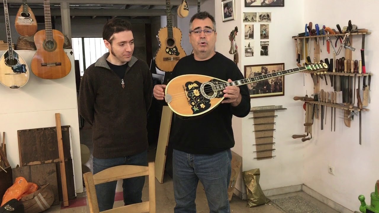 Το αυθεντικό μπουζούκι του Β. Τσιτσάνη κατασκεύης ζοζέφ 1958 Π.Βαρλας Π.Τουλίκας!!