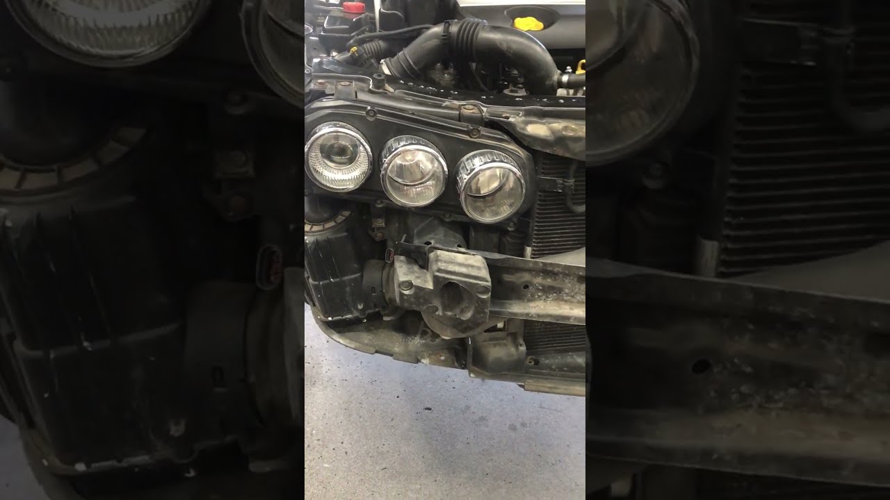 Alfa Romeo 159 headlight lens replacement (2)