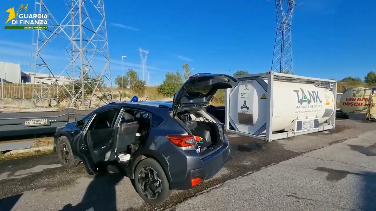 Vagoni ferroviari pieni di gasolio commercializzato in modo illecito