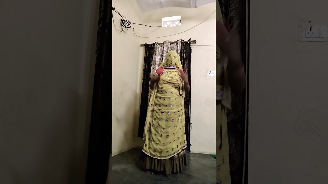 Meenageet #rajasthani #happy #song #viralvideo #meenawati_geet #sirrafamily20