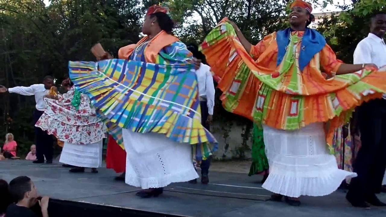 Gragé dansé par le groupe folklorique guyanais les lauriers rosesm