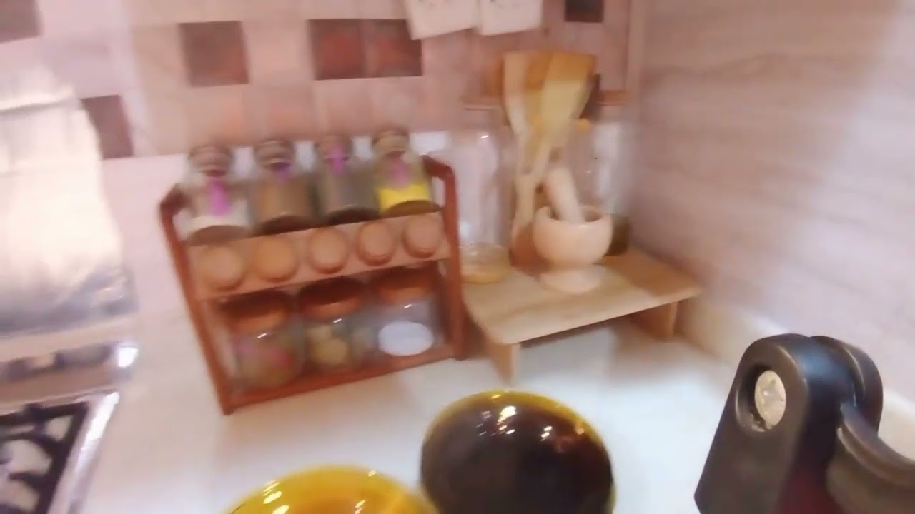 تعالو معي نرتب ونظف البيت ونغير جوا البيت ونغاسل الستاره🫧🫧💞💞🌸