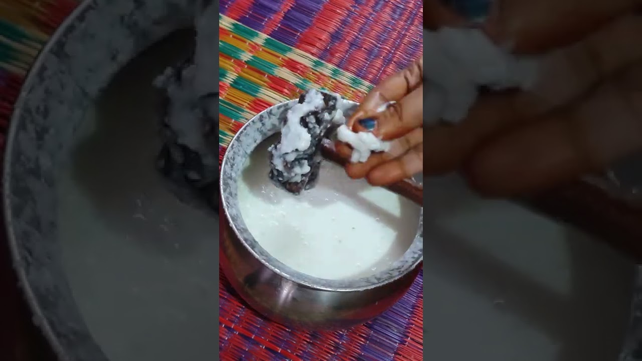 పెరుగులోంచి వెన్నపూస ఎలా తీసానో చుడండి #shorts #SeperatingButter #laxmioluvulaskitchen #viralshorts