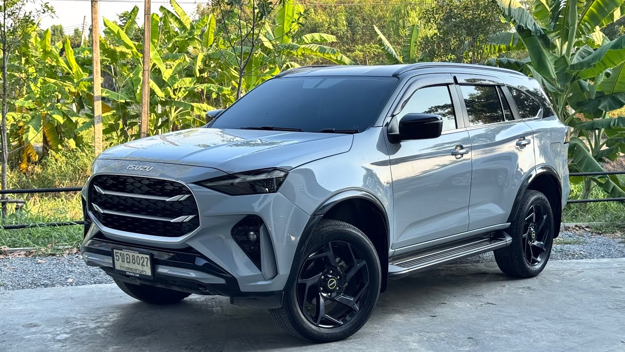 Isuzu Mu-X 1.9Elegant ปี2024 สีเทาแลมโบ น้องๆป้ายแดง By.นุ๊ก 