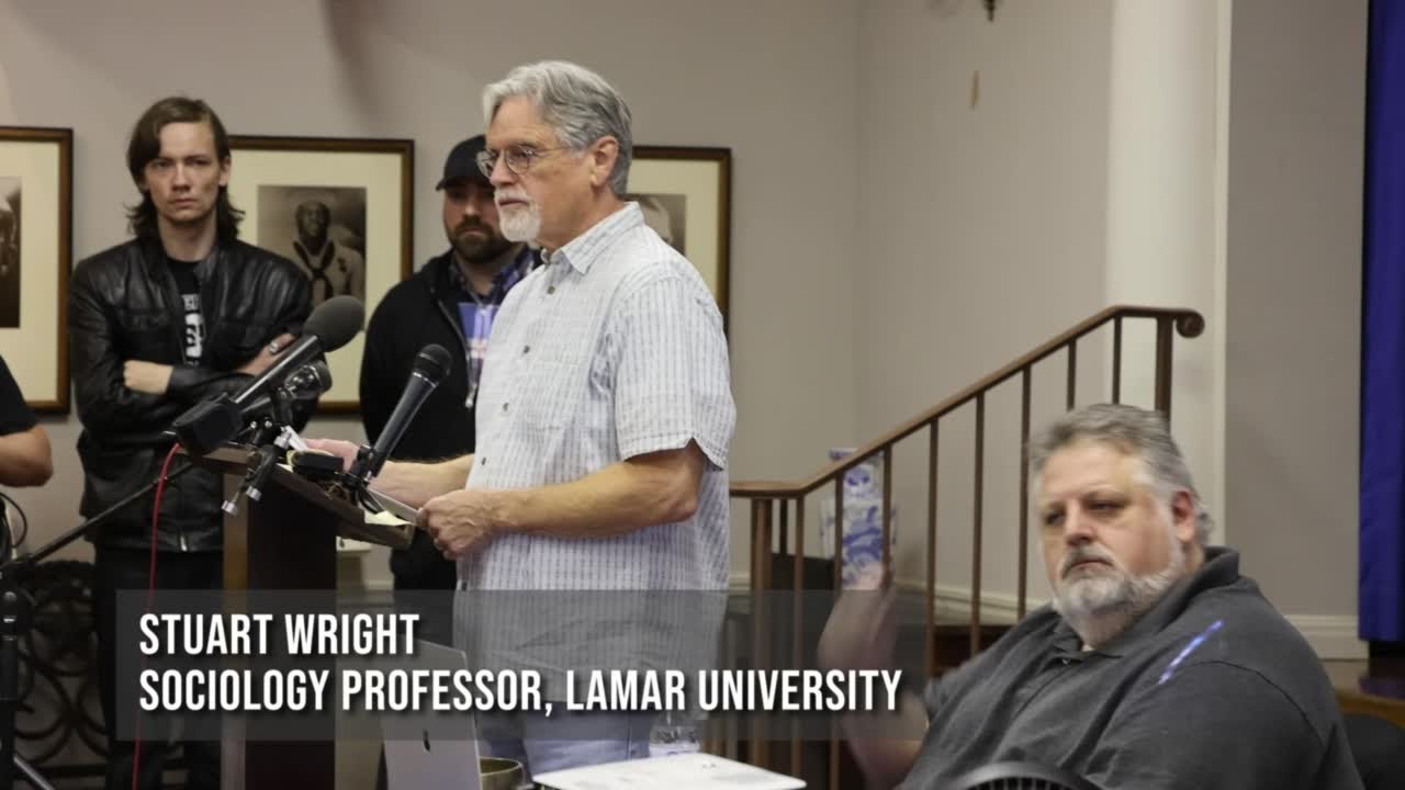 Branch Davidian survivors speak in Waco on 30th anniversary of fire