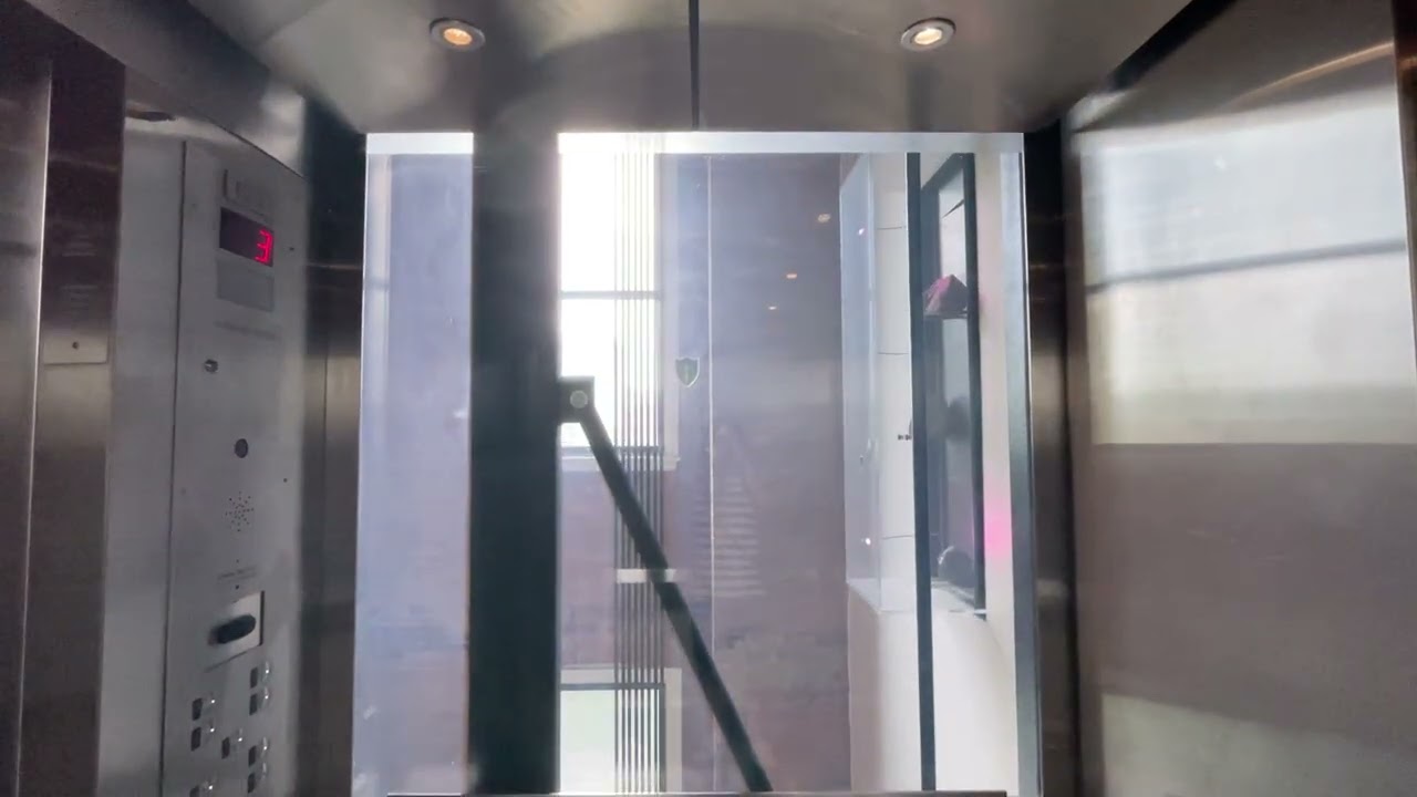 Selco? Traction Elevator - Toronto ON