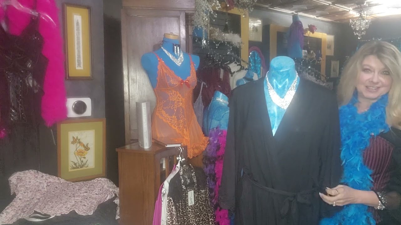 What is a robe and how do I wear it?