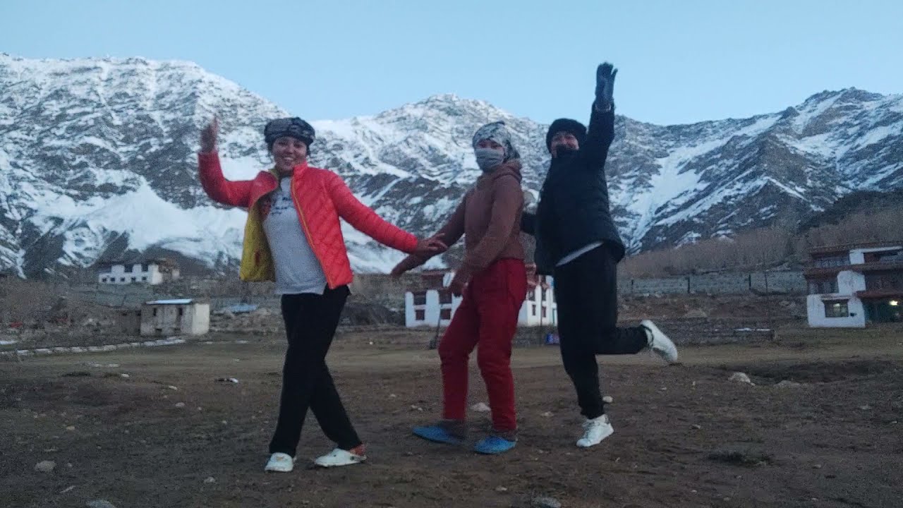 Dance on kinnouri song in zanskar ||@radhiii #ladakh #youtuber #india #shortsdancevideo #short