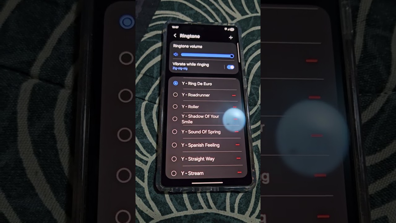 Retro ringtones on Samsung Galaxy S25 Ultra