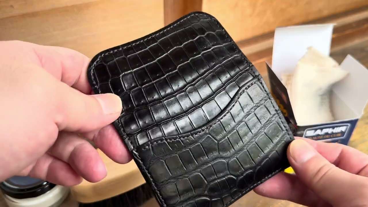 【クリーム塗布】WILDSWANS(ワイルドスワンズ)メンテナンス タング クロコダイル サドル