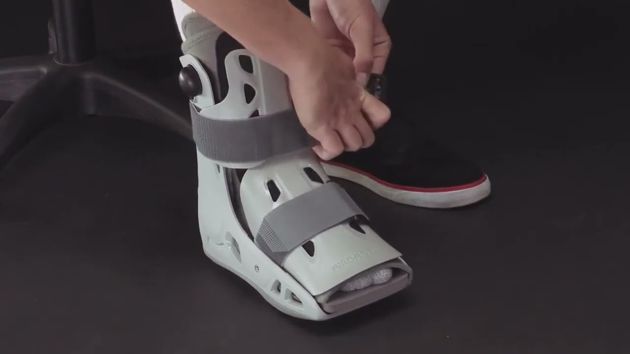 How to fit the AirSelect Short Walking Boot