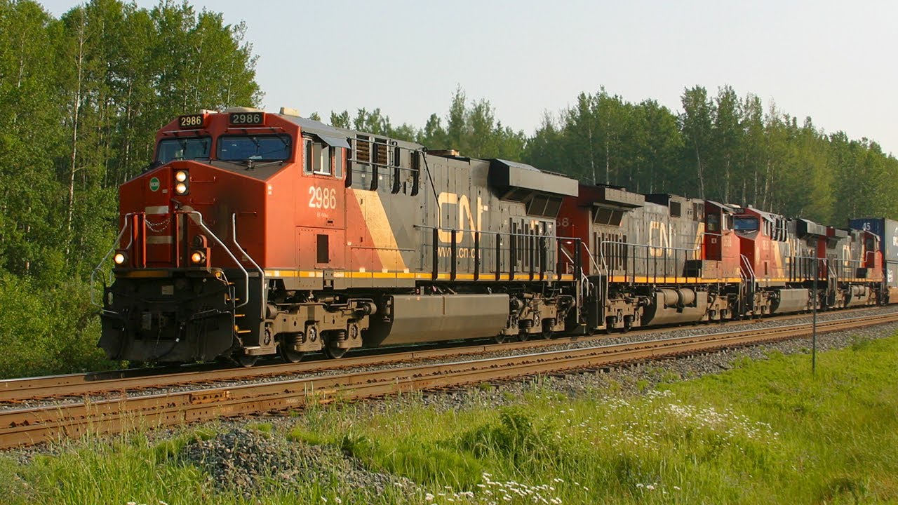 Quadruple  GE Consist! CN 104 east of Edson, Alberta