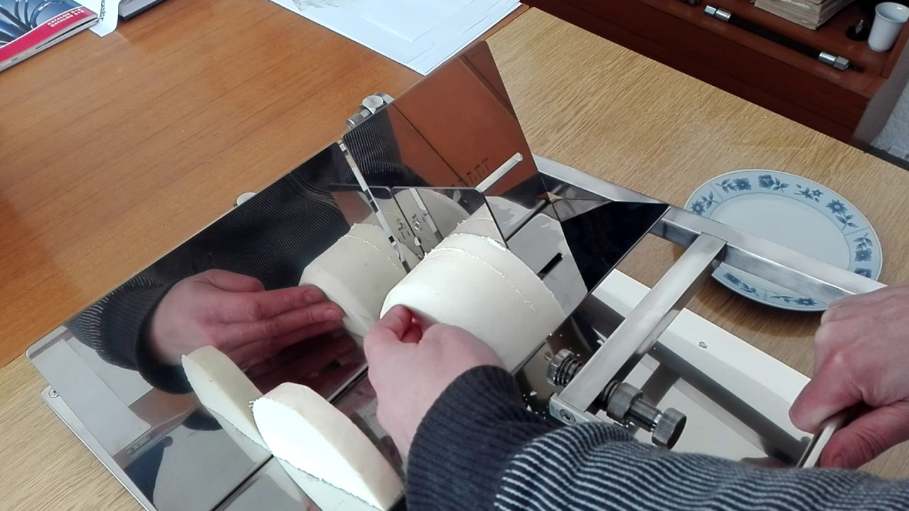 masina za secenje sira sa granicnikom/machines for cutting cheese with limiters