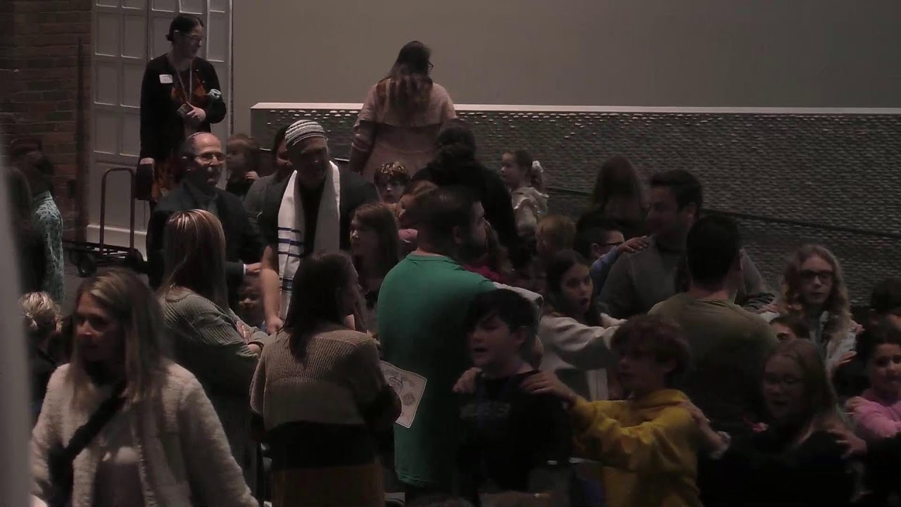 Simchat Torah Service 10/8/2023
