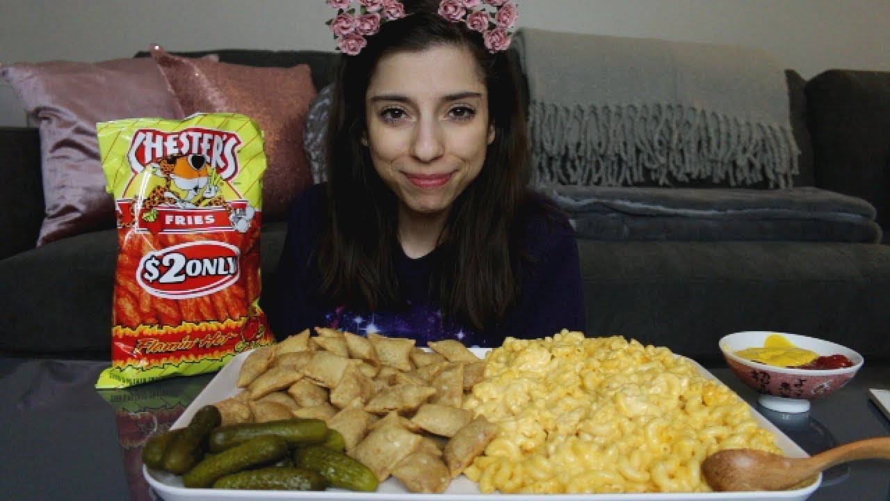 PIZZA ROLLS + MAC & CHEESE + HOT CHEETO FRIES MUKBANG