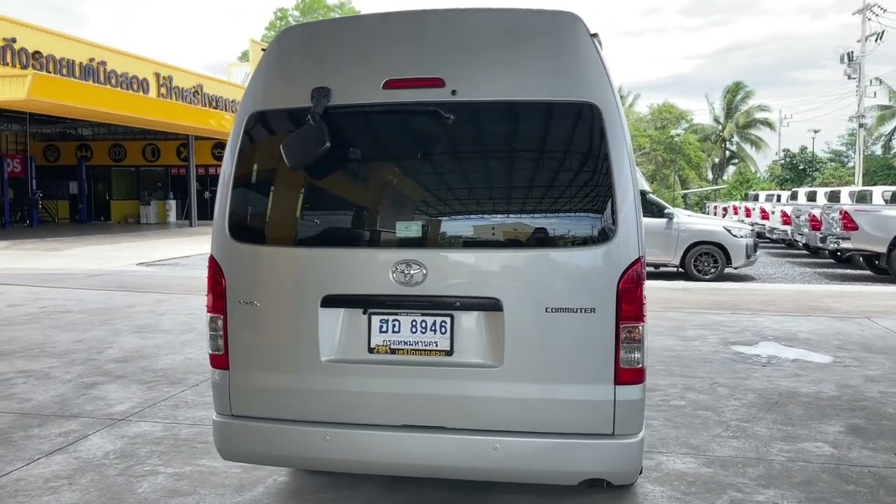 รถตู้ โตโยต้า commuter ปี 2019 ไมล์ 55,xxx โทร 081-0932445 น้องฝน