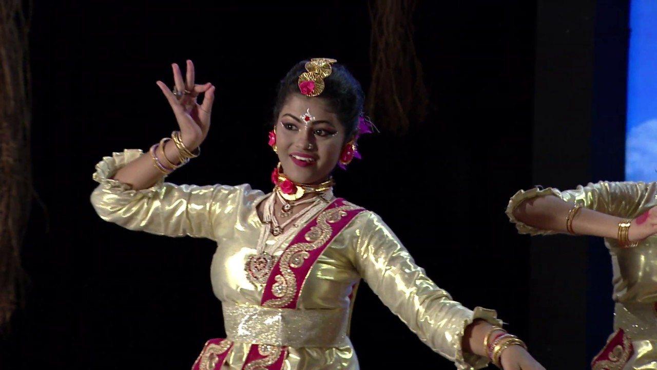 Swarupa Ghosh & Group II Nazrul geeti II Prabhata bina tabo baje II Brahma Kumaris