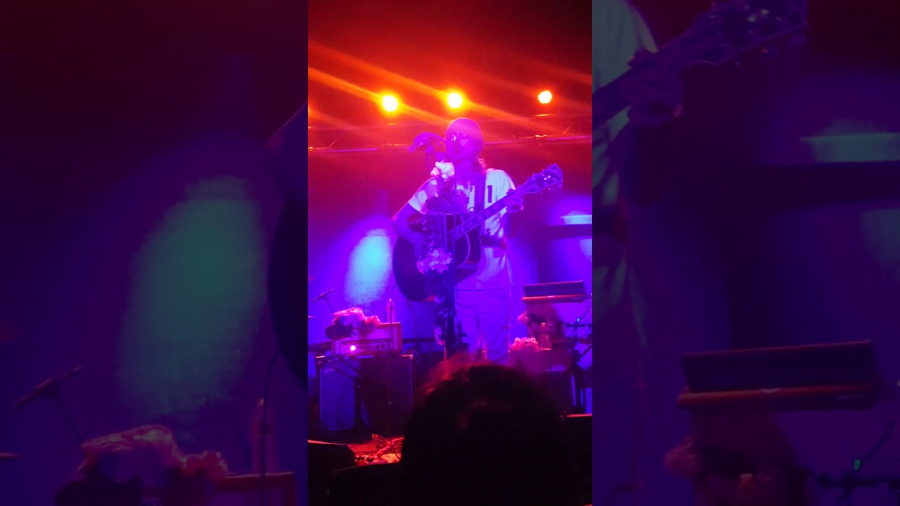 Never Shout Never- Coffee & Cigarettes  (Live in Boston)