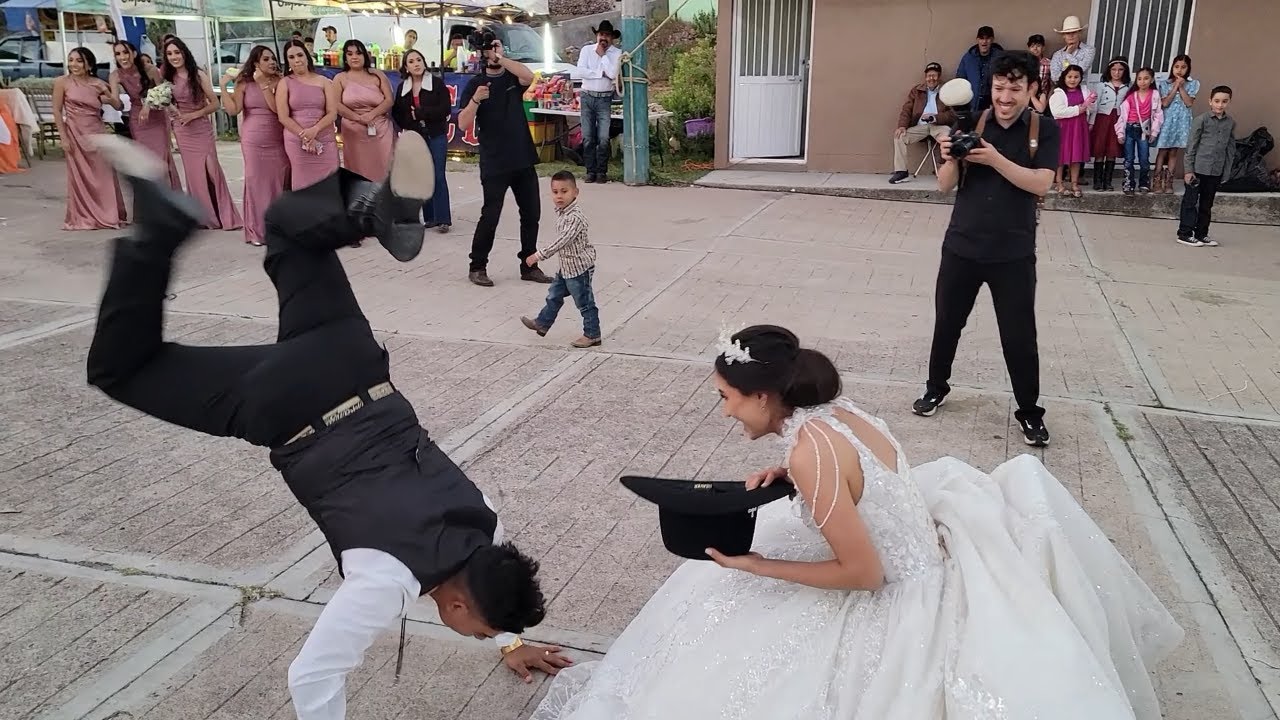 EL NOVIO DEMUESTRA LO MUCHO QUE LA AMA EL DIA DE SU BODA