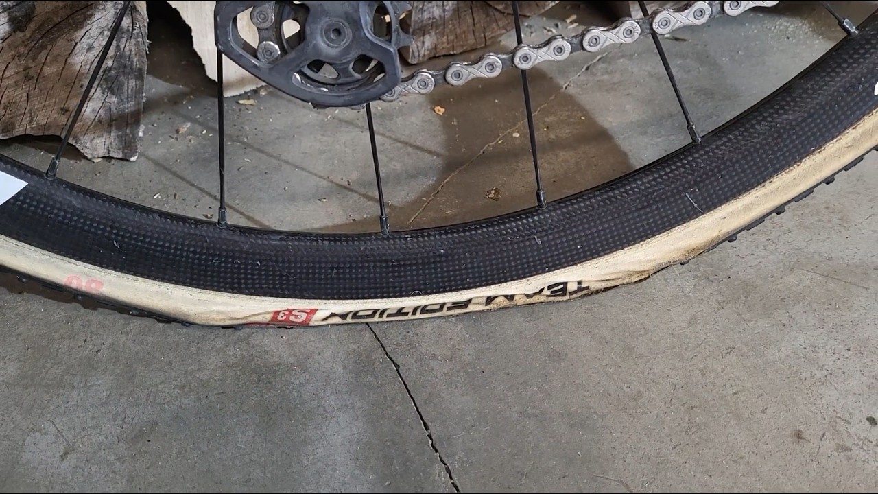 Puncture CX bicycle tire Challenge Grifo TE