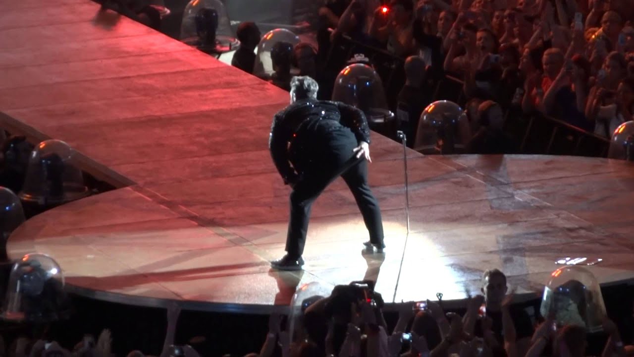 Robbie Williams - Take the Crown Stadium Tour 2013 Gelsenkirchen 10.07.2013 - Let me Entertain you++