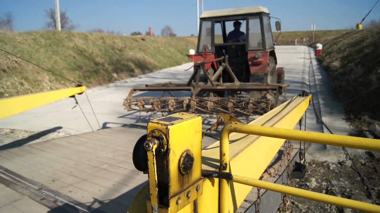 Prom w Ciechowicach atrakcją dla turystów