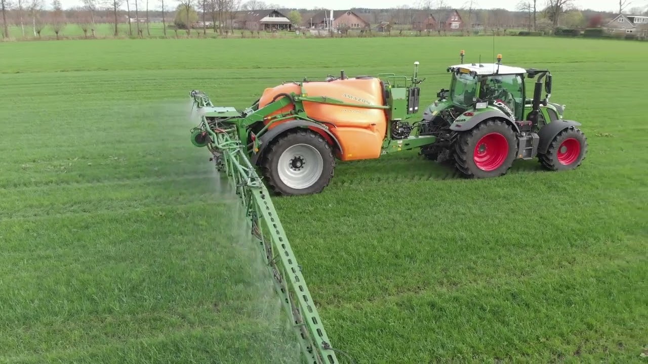 Onkruid Spuiten Met Fendt 516 Vario Van Loonbedrijf Donselaar