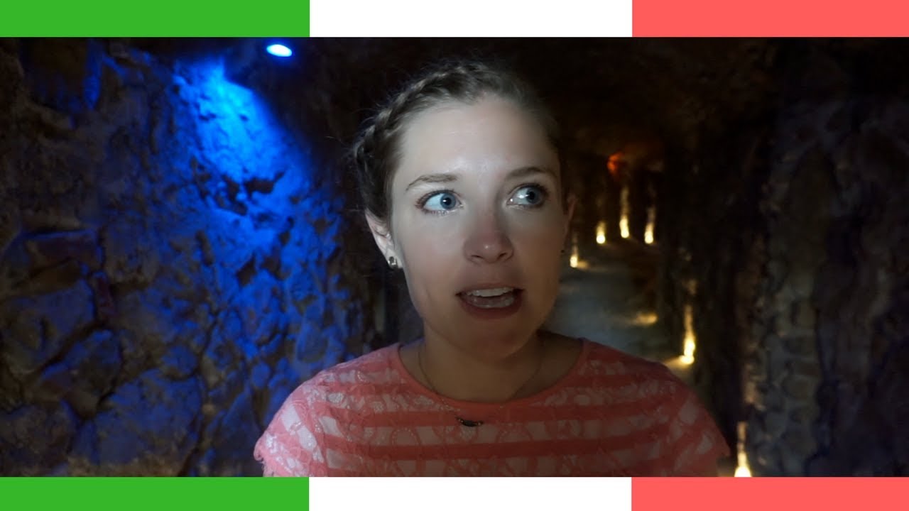 Exploring Ancient Tunnels in Puebla, Mexico 😳
