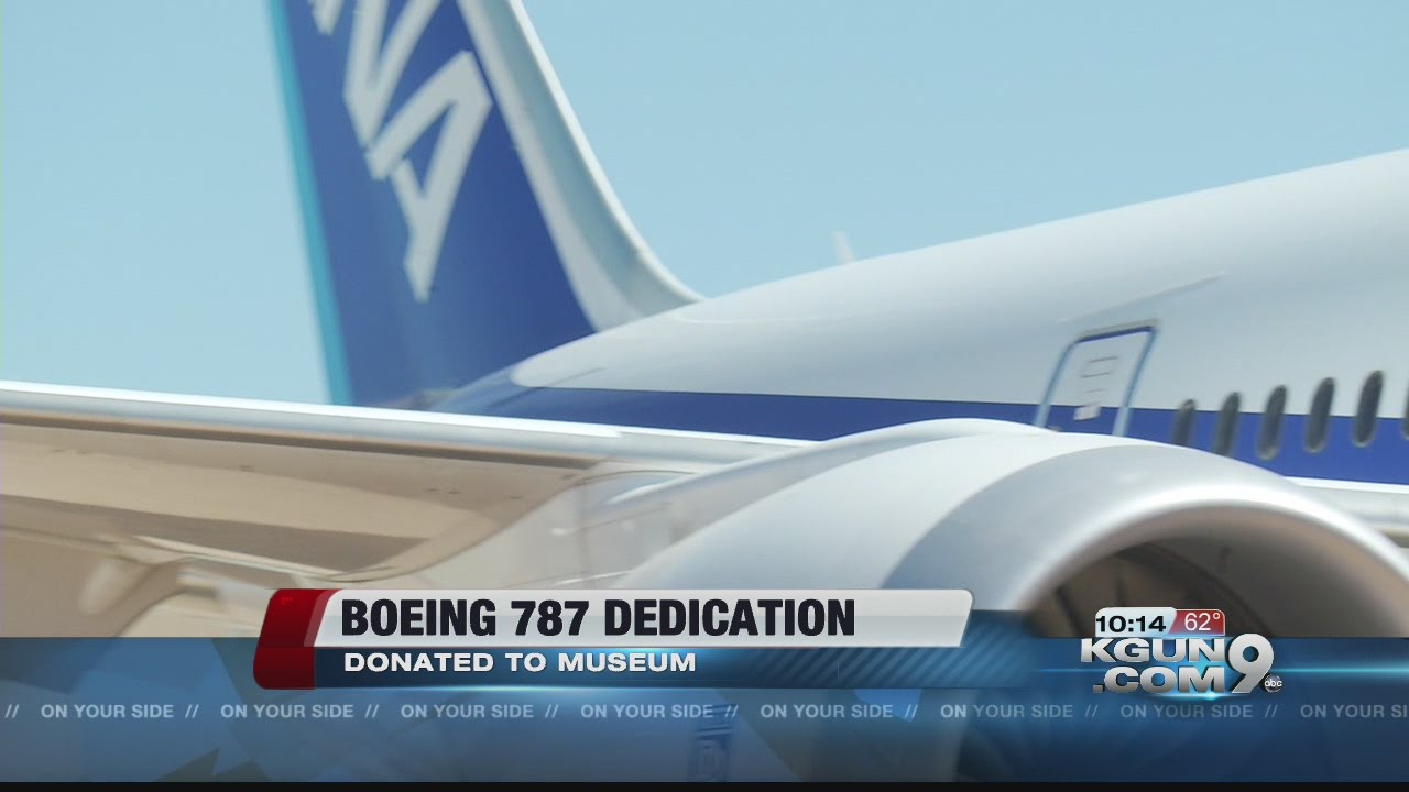 Boeing 787 Dreamliner's keys given to Pima Air and Space Musuem
