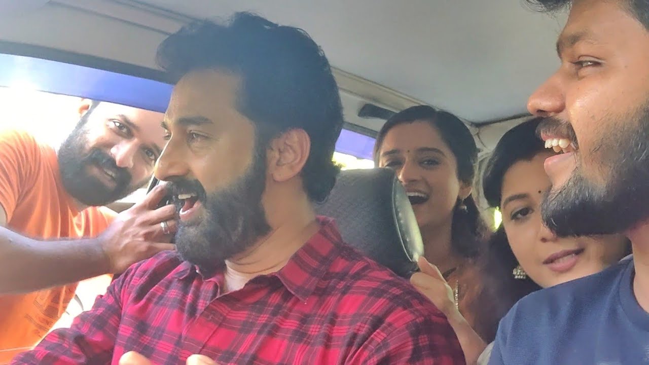 ആദ്യമായി വാങ്ങിയ കാറ്‌ ലൊക്കേഷനിൽ കൊണ്ട് വന്നപ്പോൾ 😲 #santhwanam #achusugandh