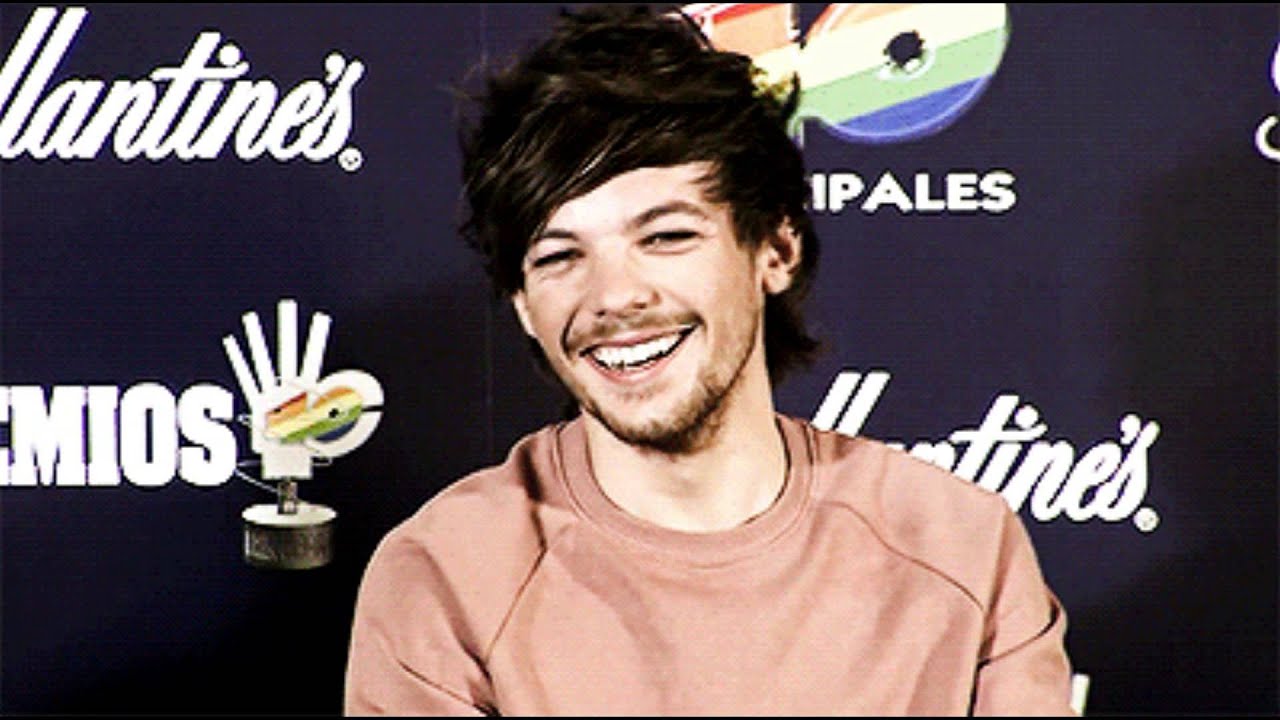 Louis Tomlinson Being Cute