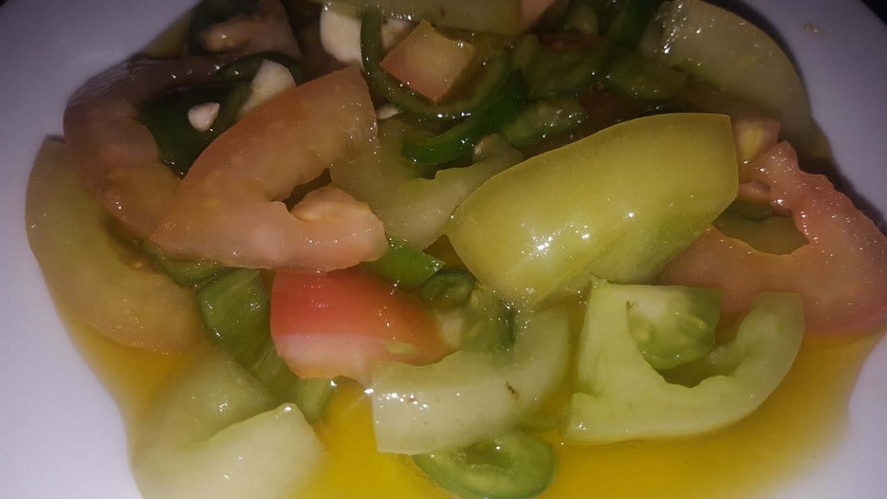 لو عندك طماطم خضرا عمرك ماتبطلي تعملي سلطه دي🍅🍅
