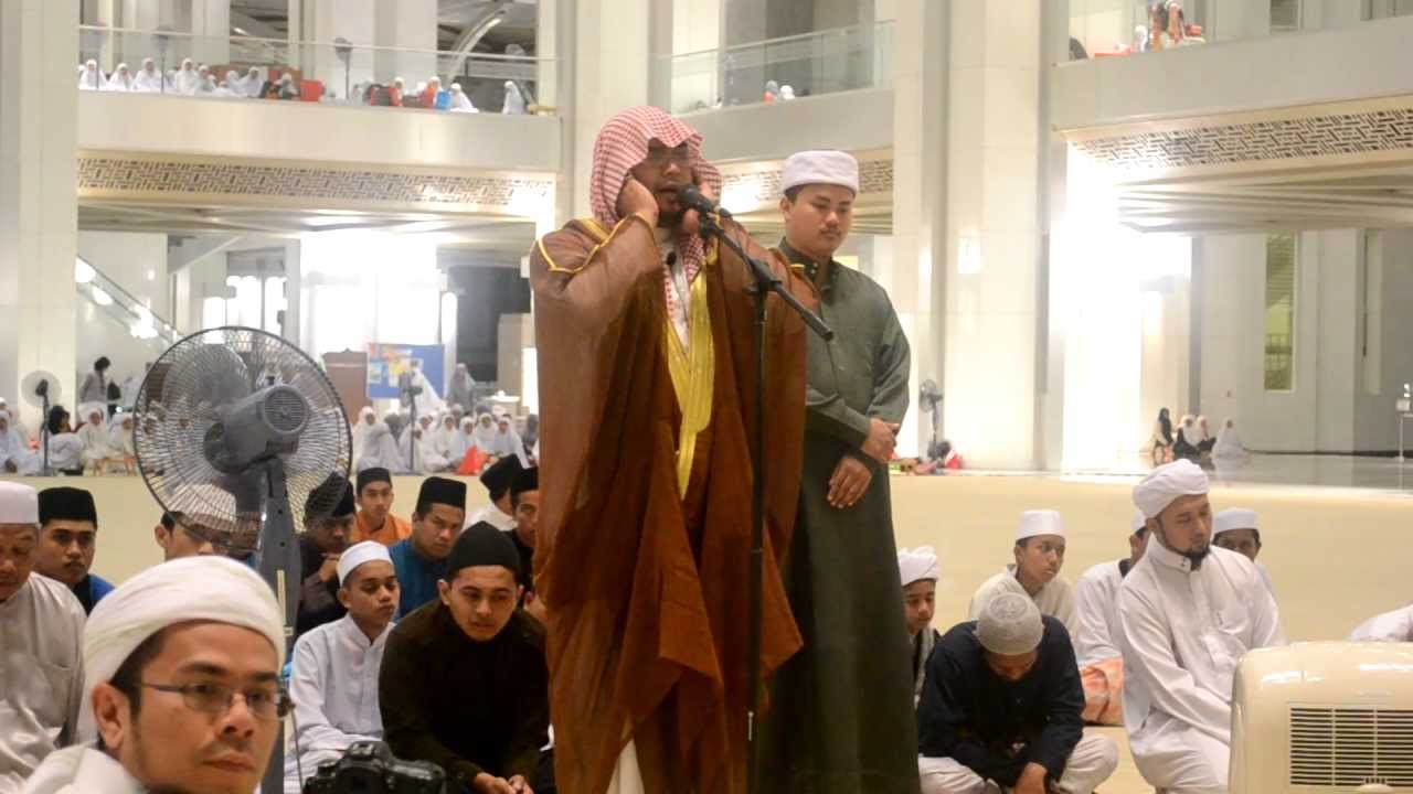 Azan Syeikh Abd Karim Omar Al-Makki Di Masjid Besi Putrajaya
