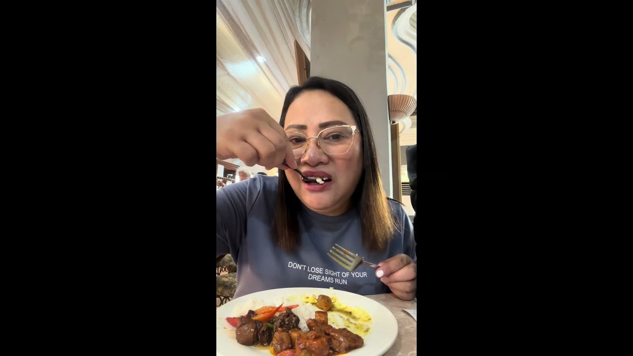 Lunch here @kubertos buffet pag irate ko ng 1 to 10 nasa 7 lang kasi malamig ang mga foods nila.