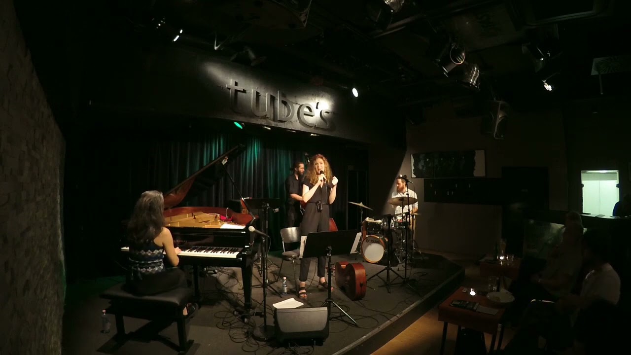 Choro pra Tati - Eloá Gonçalves Quintet live at Tubes
