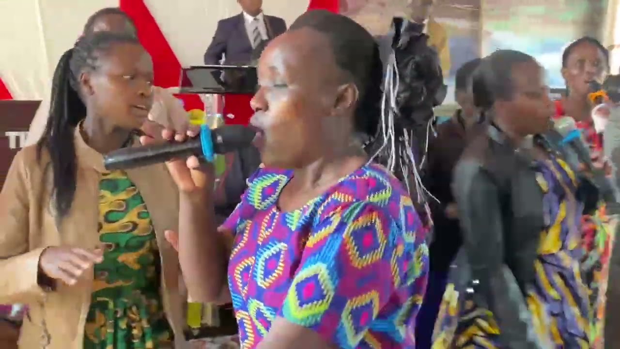 Hakuna Mungu kama wewe,Praise and Worship 